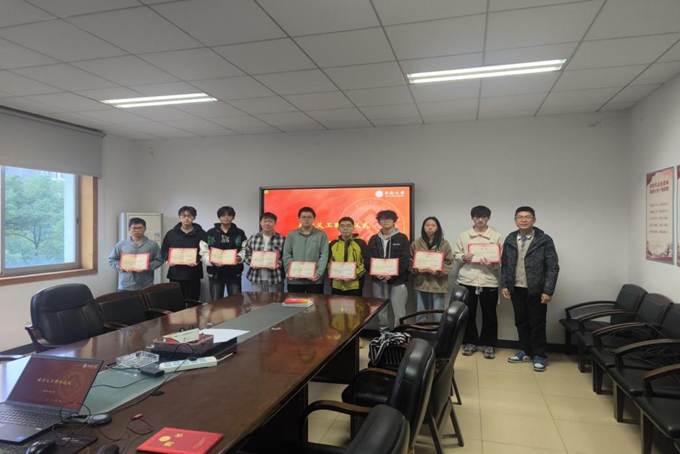 35a9a0aa2eda0209b7c7dd6942d44ae3