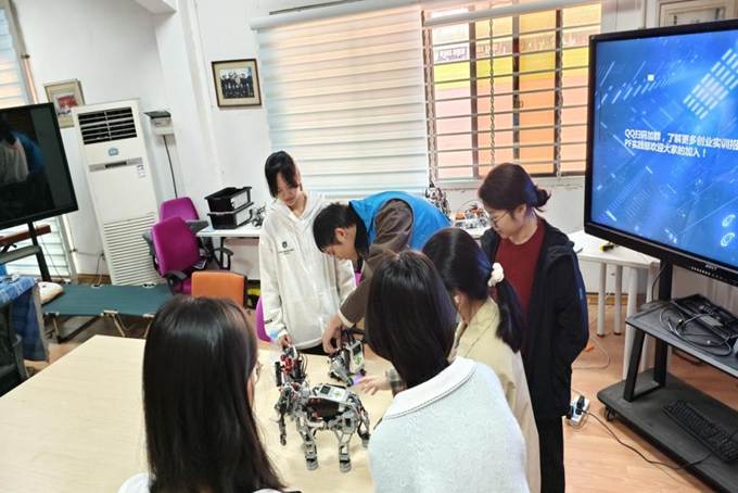 7e6b639d9b0e6c6c3b2c5b55d98324fb